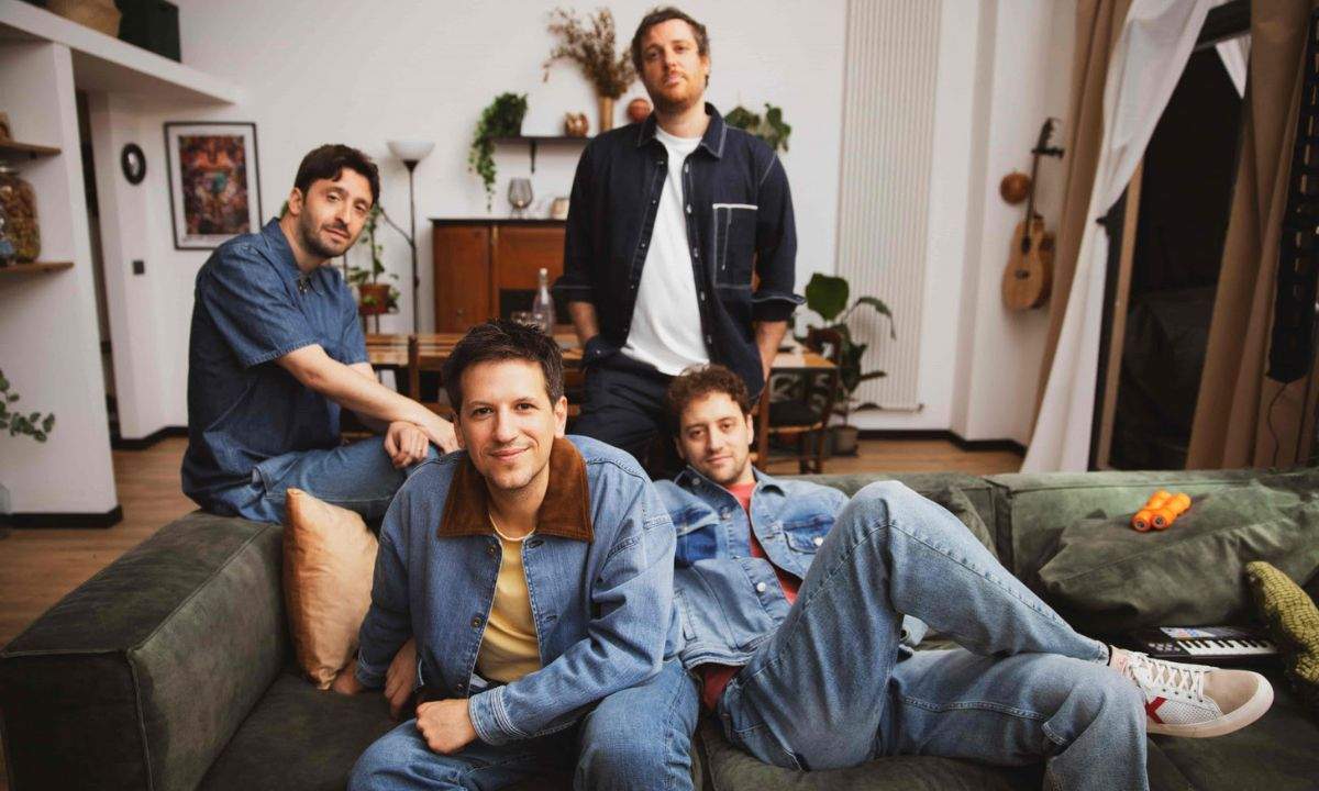 Eugenio in Via Di Gioia Baciamoci copertina singolo