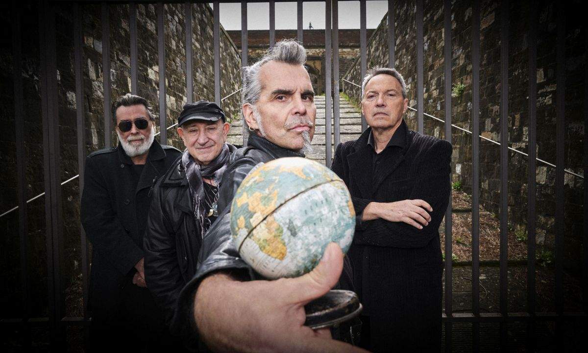 Litfiba 17 Re testo e significato cover singolo