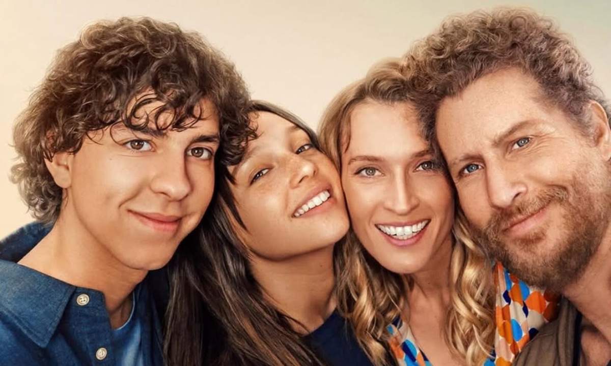 "Non abbiam bisogno di parole", brano che dà il titolo al film Netflix con Sarah Toscano. La locandina.