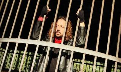 Simone Tomassini torna al rock con il nuovo singolo "Ti ha mandata Dio"