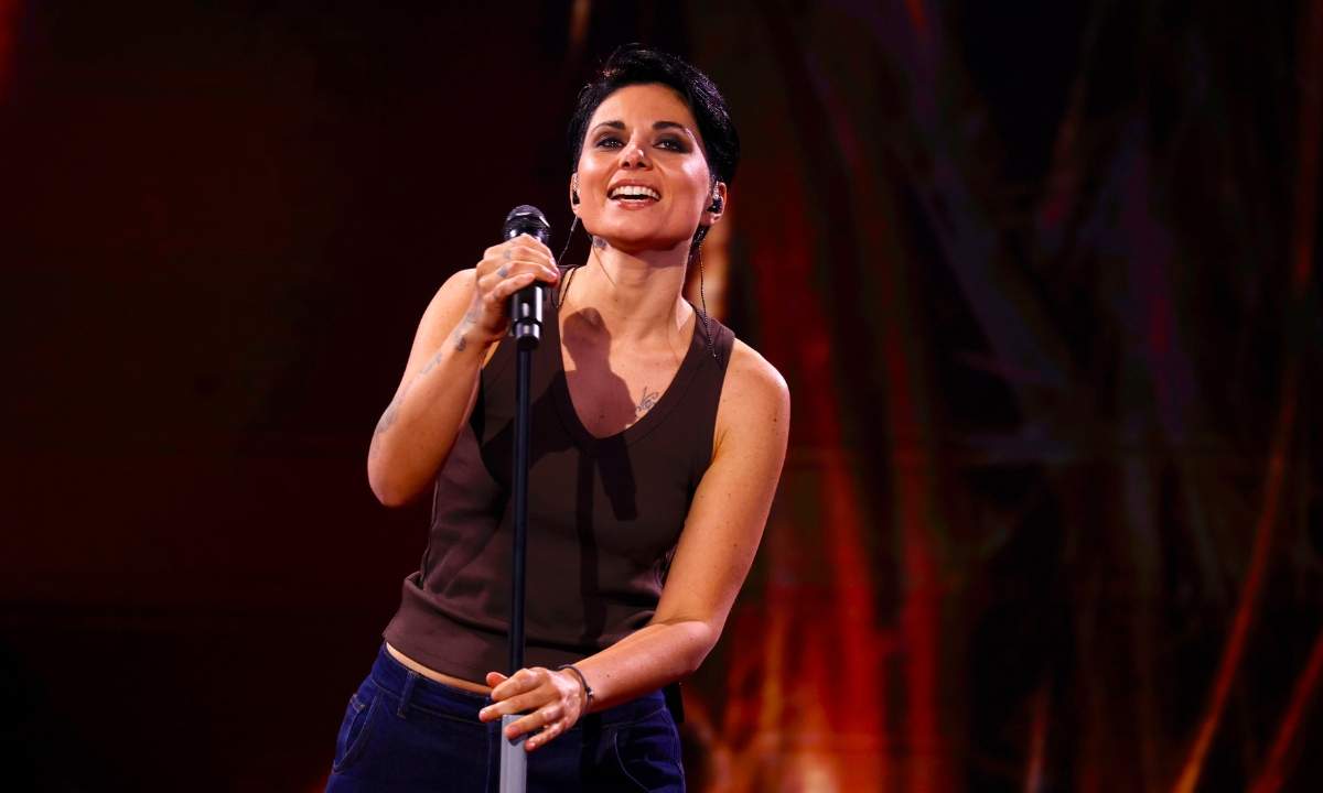 Giordana Angi sul palco del Serale di Amici 25 durante la semifinale del 9 maggio.