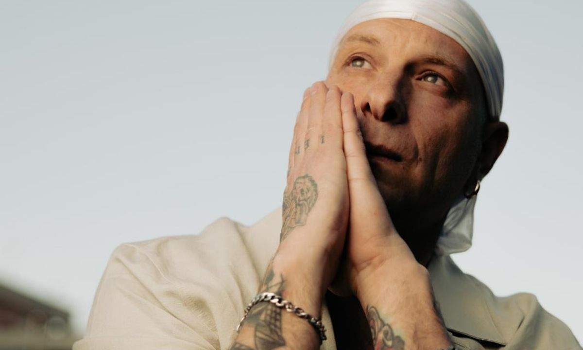 Clementino nuovo singolo Children con Laye Ba