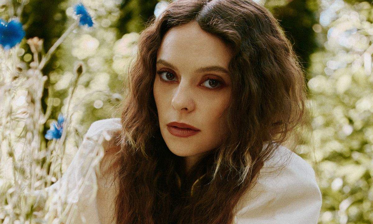 Francesca Michielin nella foto promozionale del nuovo album Magia Bianca e del tour 2026
