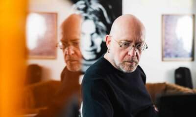 Mario Biondi sul palco durante il tour 2026 nei teatri italiani