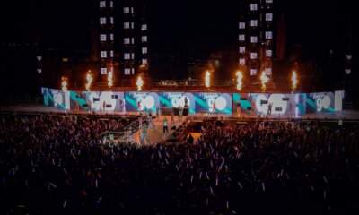 Nostalgia 90 tour 2026 con pubblico e palco durante uno show dal vivo