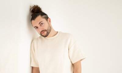Raia in una foto promozionale del nuovo singolo Potremmo essere noi, fotografato da Valentino Riccio.