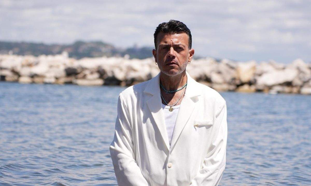Antonio Marino inizia un nuovo capitolo artistico con il brano "Musica Lontana"