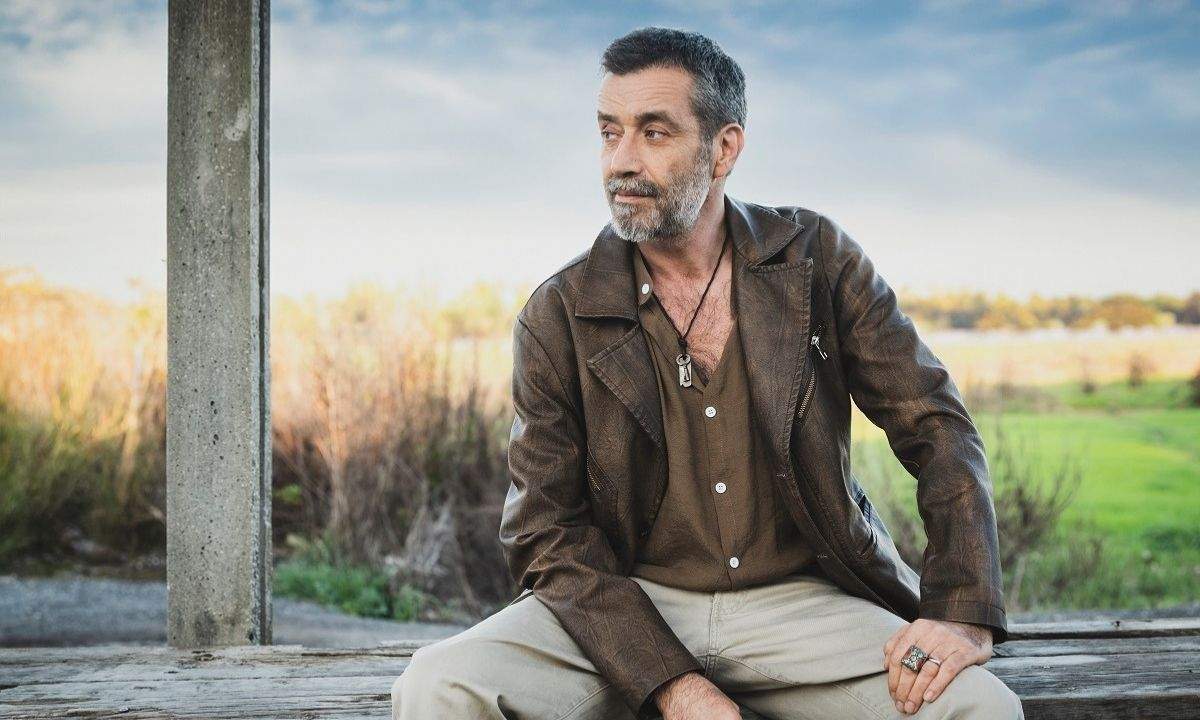 Daniele Silvestri pubblica il nuovo album Canzoni a sdraio