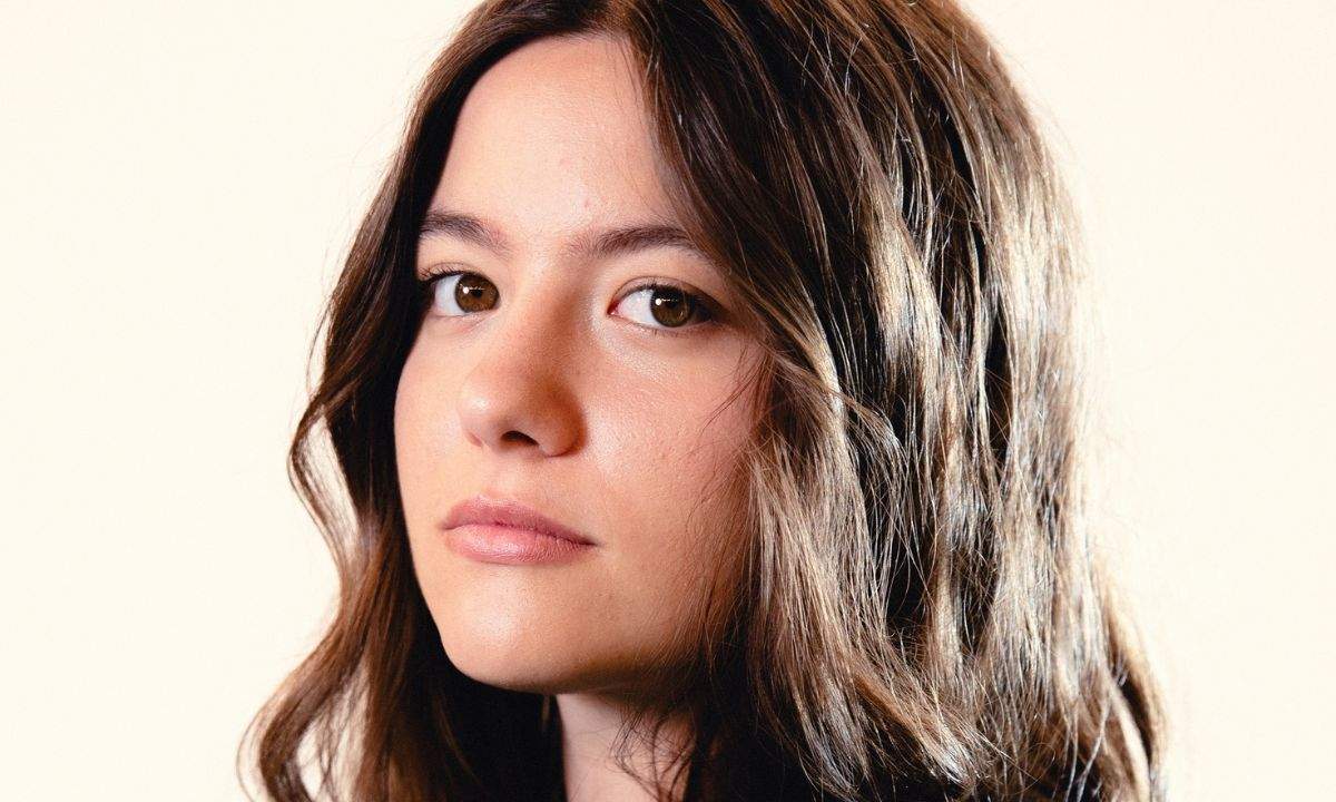 L'intervista a Elena D'Elia che presenta l'EP "Non è mica fantasia"