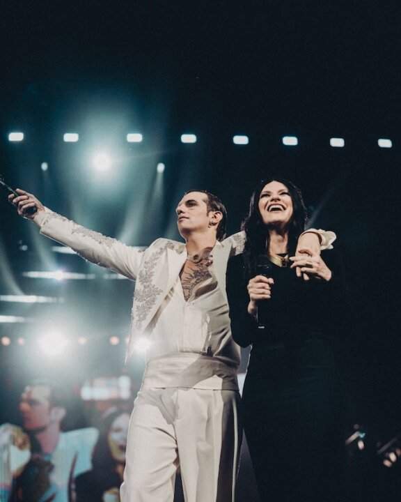 Achille Lauro e Laura Pausini insieme sul palco di San Siro