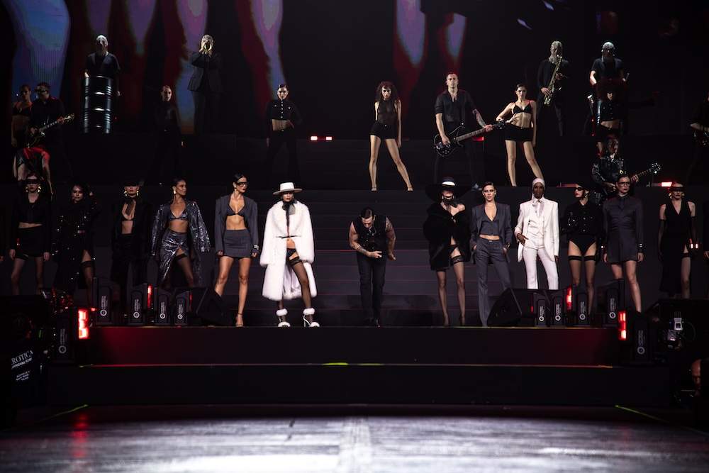 La sfilata della collezione Erotica di Achille Lauro per Dondup a San Siro
