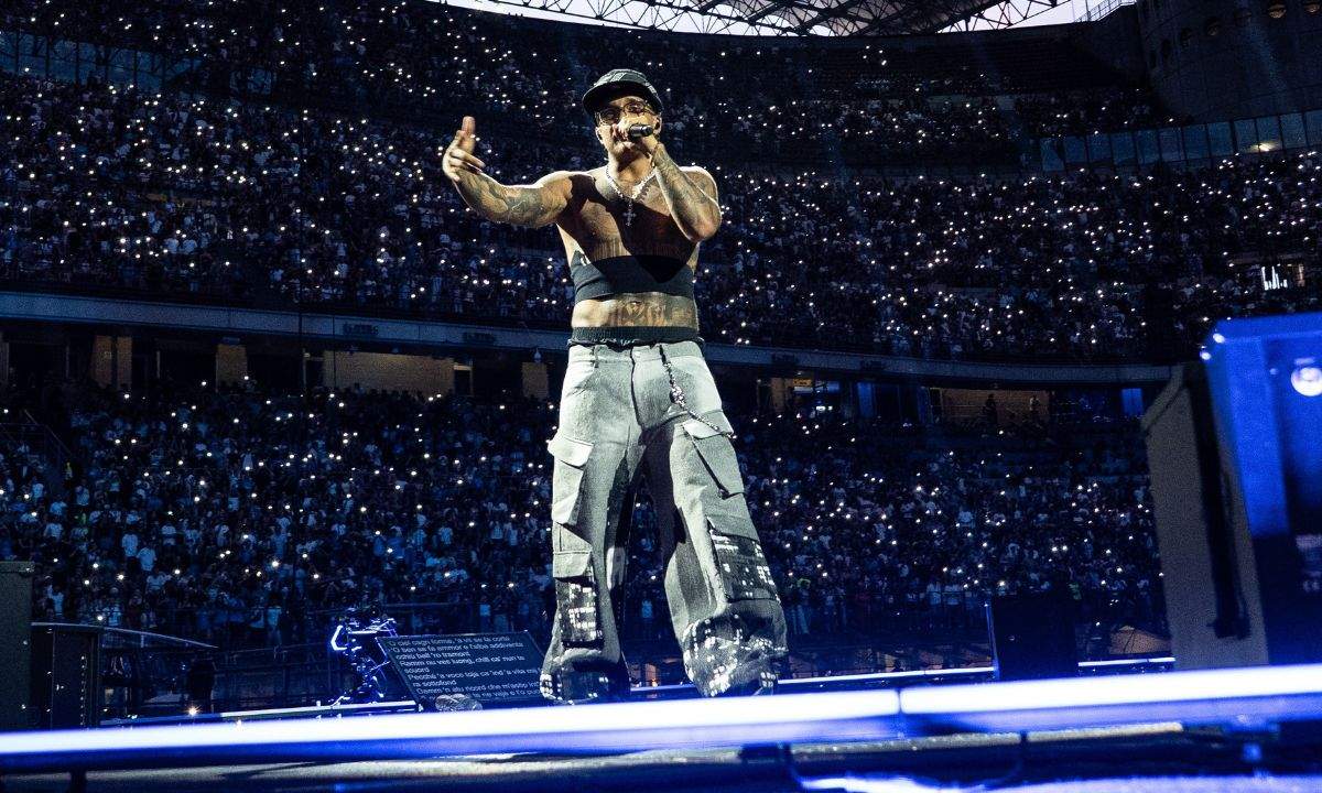 Geolier in concerto allo Stadio Diego Armando Maradona di Napoli nel 2026