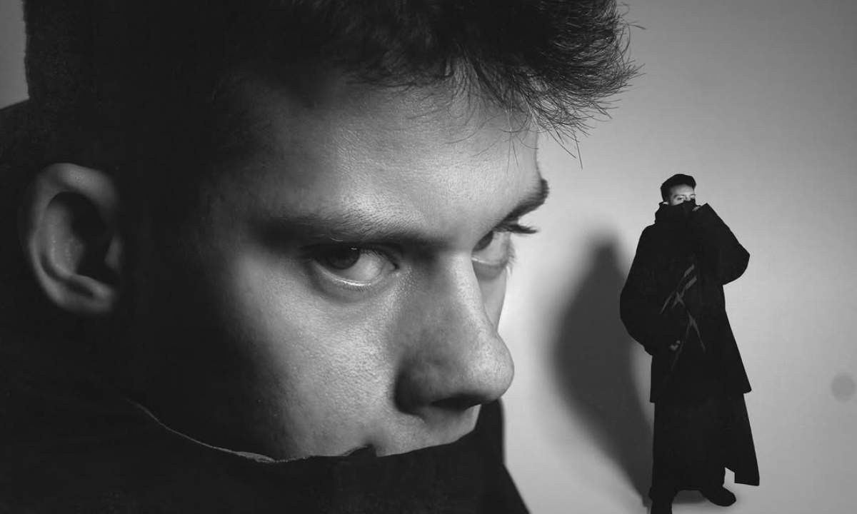 Leon Faun, ritratto in bianco e nero per l'album Fase REM