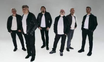 I Nomadi durante un concerto del tour 2026 in Italia