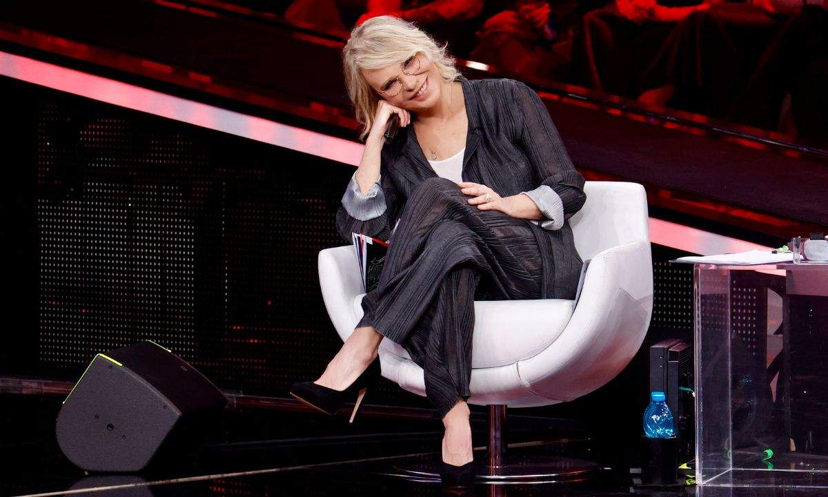 Maria De Filippi alla guida di Amici 26: chi sono i professori di ballo e di canto?