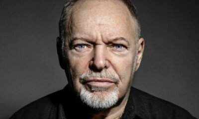 Vasco Rossi, ritratto del cantautore al centro del caso dei manifesti nelle città