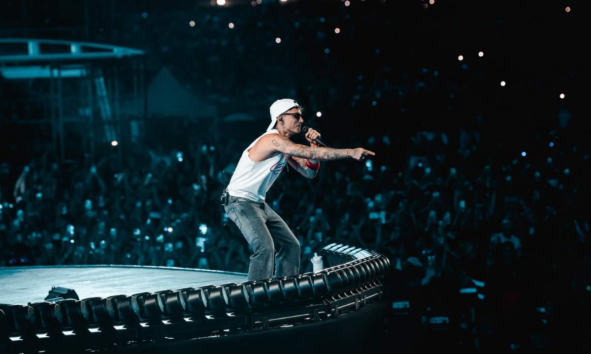 Ultimo sul palco di Tor Vergata durante il concerto del 4 luglio 2026 davanti a 250.000 persone