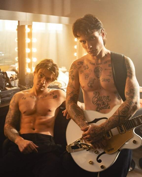 Ritratto di Benji & Fede