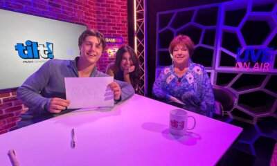 Orietta Berti alla scrivania di TILT! Music Generation con Angelo Cattivelli e Giulia Sara Salemi
