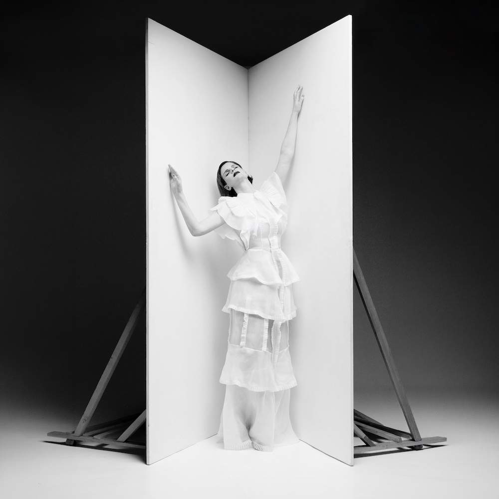 Chiara Galiazzo nella copertina di Nuova Luce, EP in uscita il 18 settembre 2026