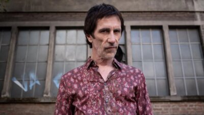 Cristiano Godano pubblica il disco "Un filo d'erba nel muro" prodotto da Rob Ellis