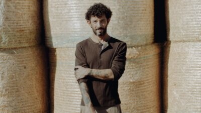Nesli nella foto promozionale del singolo Il tuo posto preferito, in uscita il 30 ottobre